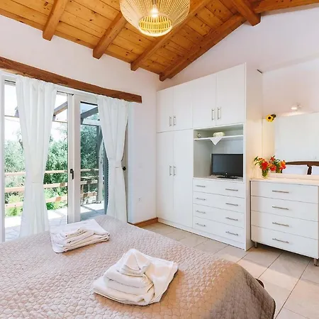 Aristea By Paxosretreats Villa Gáios